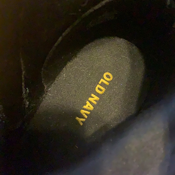 Old Navy Black Heeled Boots sized 9, worn once or twice - Picture 4 of 5